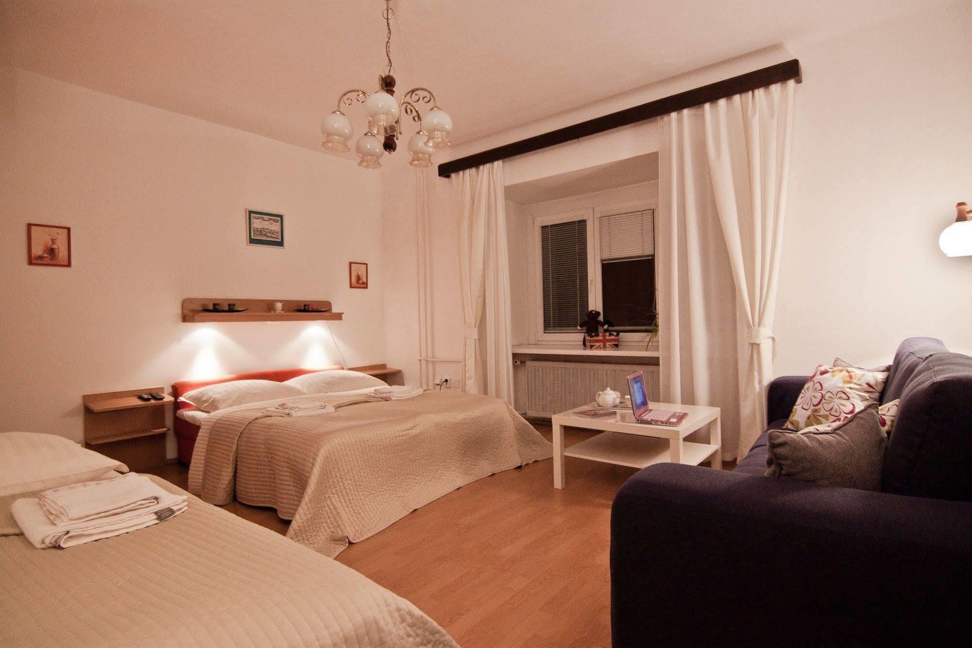 Nika Konukevi 3*